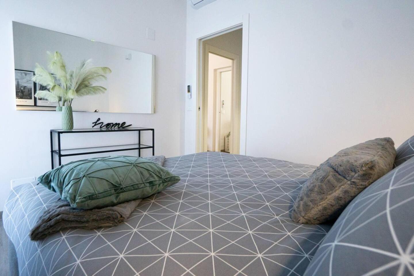 Splendido Dpto Con 2 Letti E 2 Bagni Ad Asti Italy Apartment ภายนอก รูปภาพ